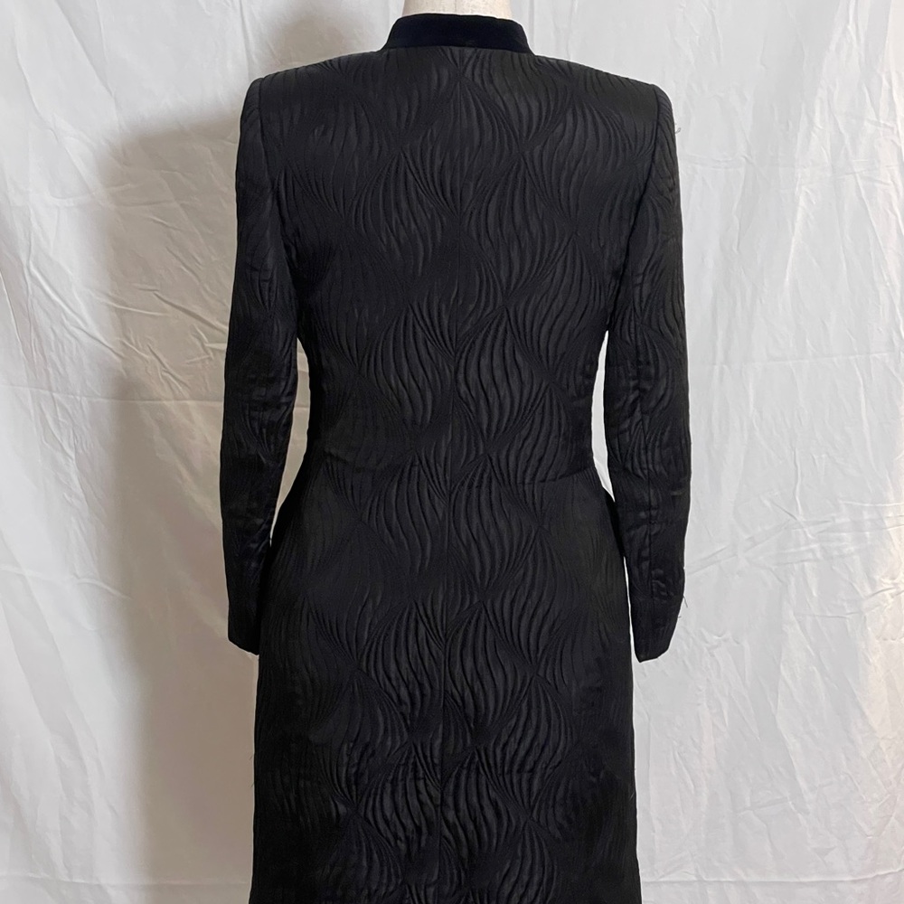 Escada Couture Black Textured Evening Coat - Picture 2 of 8